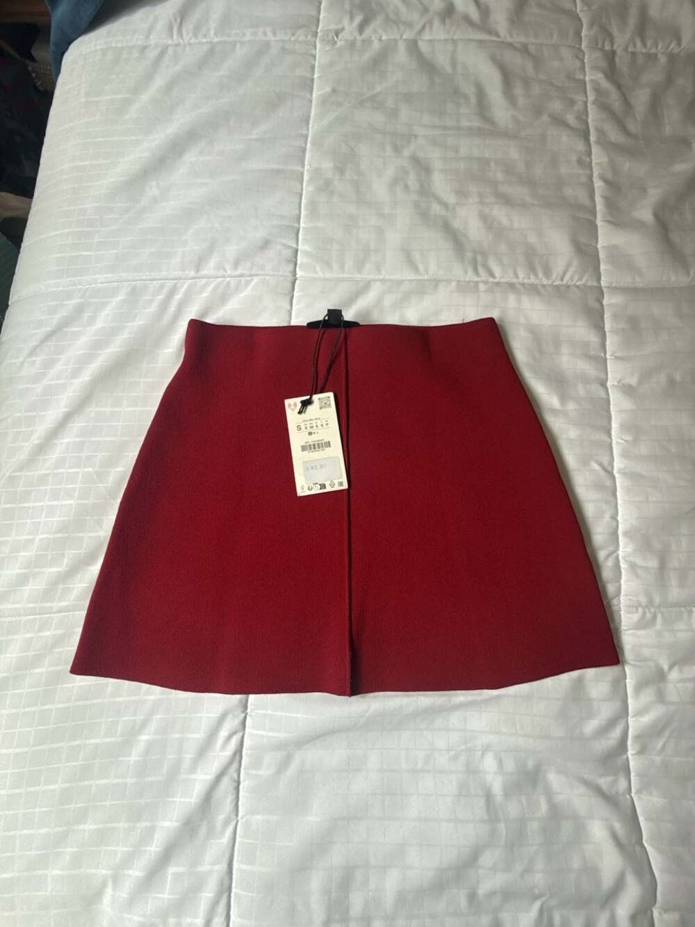 Zara Knit Mini Skirt Size S Red